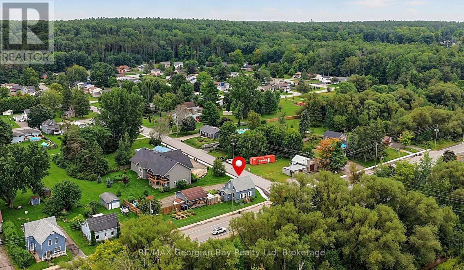 154 Robert Street W Property Photo 39