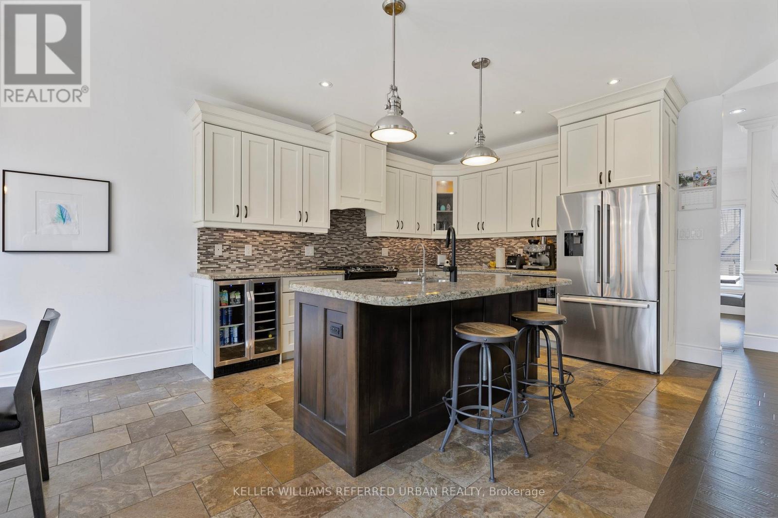 25 Heron Boulevard Property Photo 9