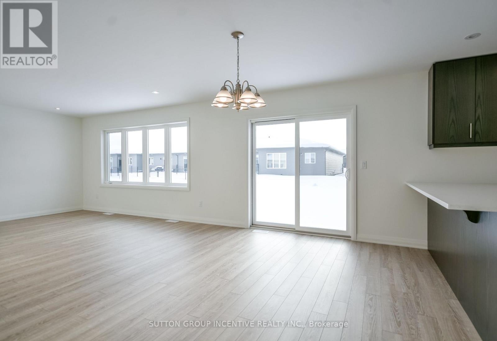 47 Harold Avenue Property Photo 29