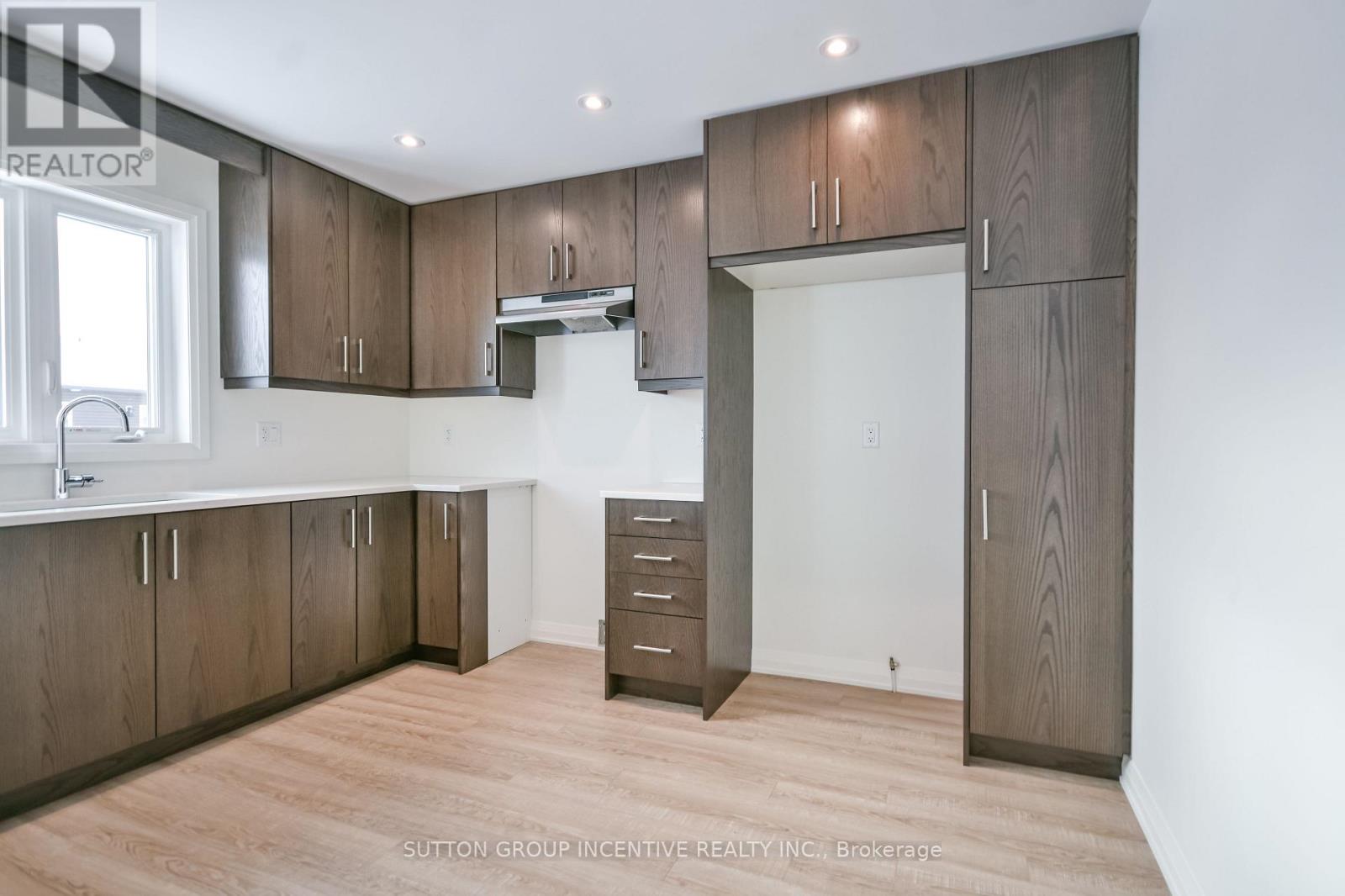 47 Harold Avenue Property Photo 31