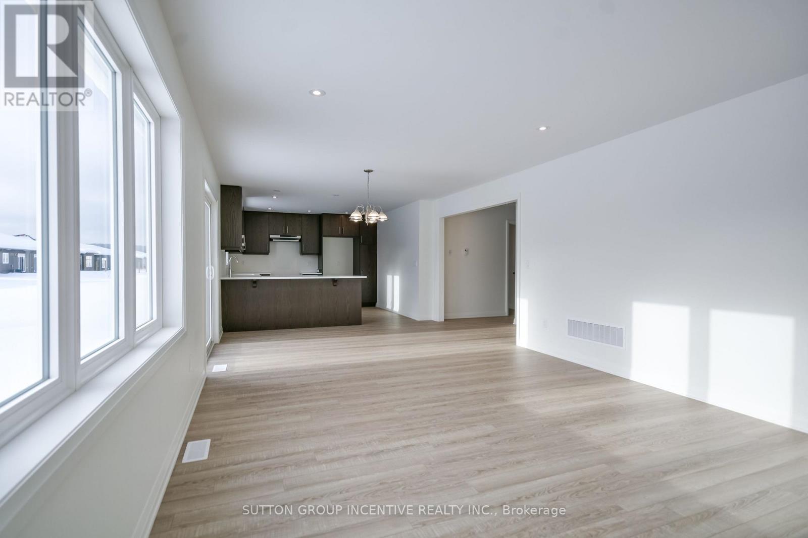 47 Harold Avenue Property Photo 37