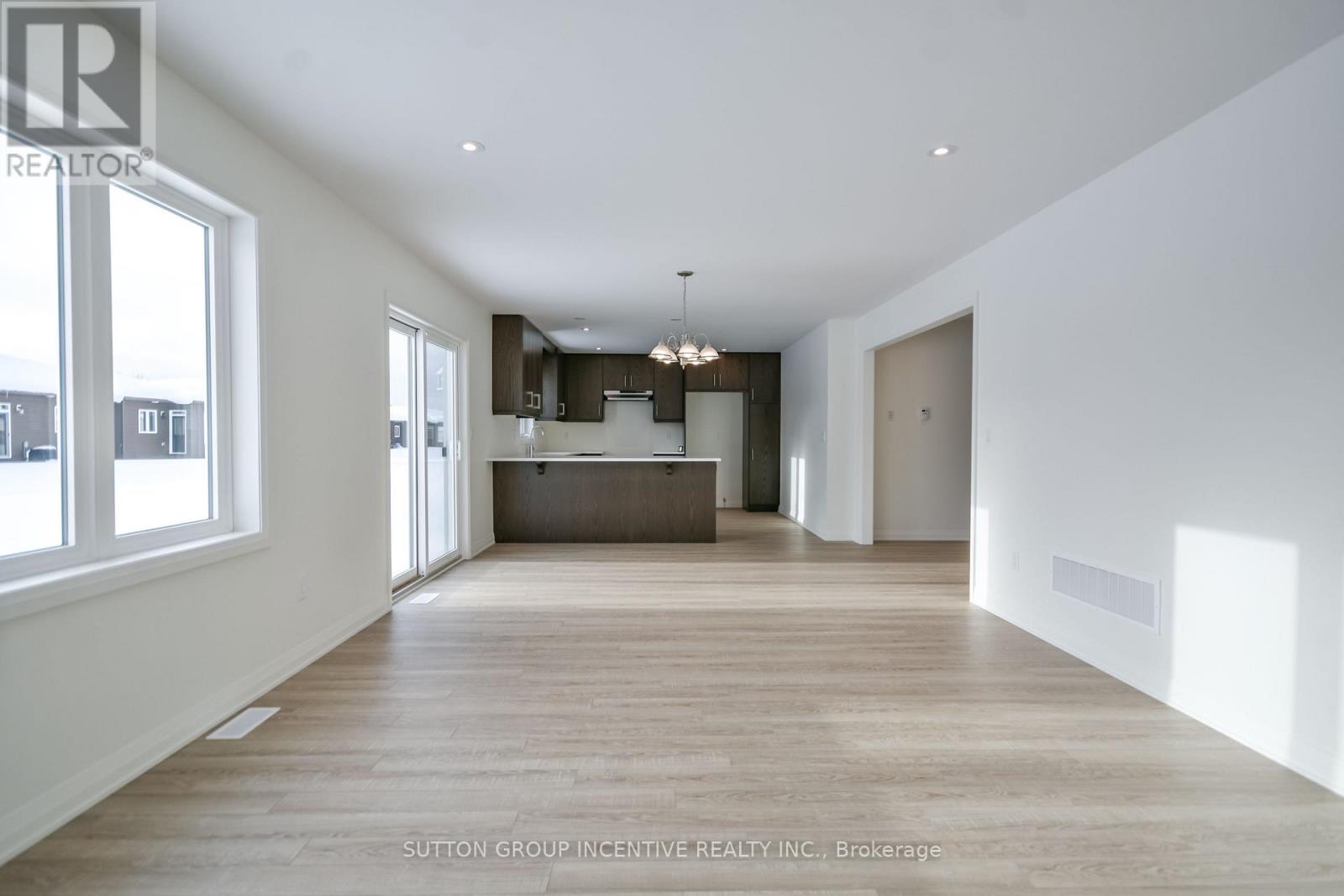 47 Harold Avenue Property Photo 38