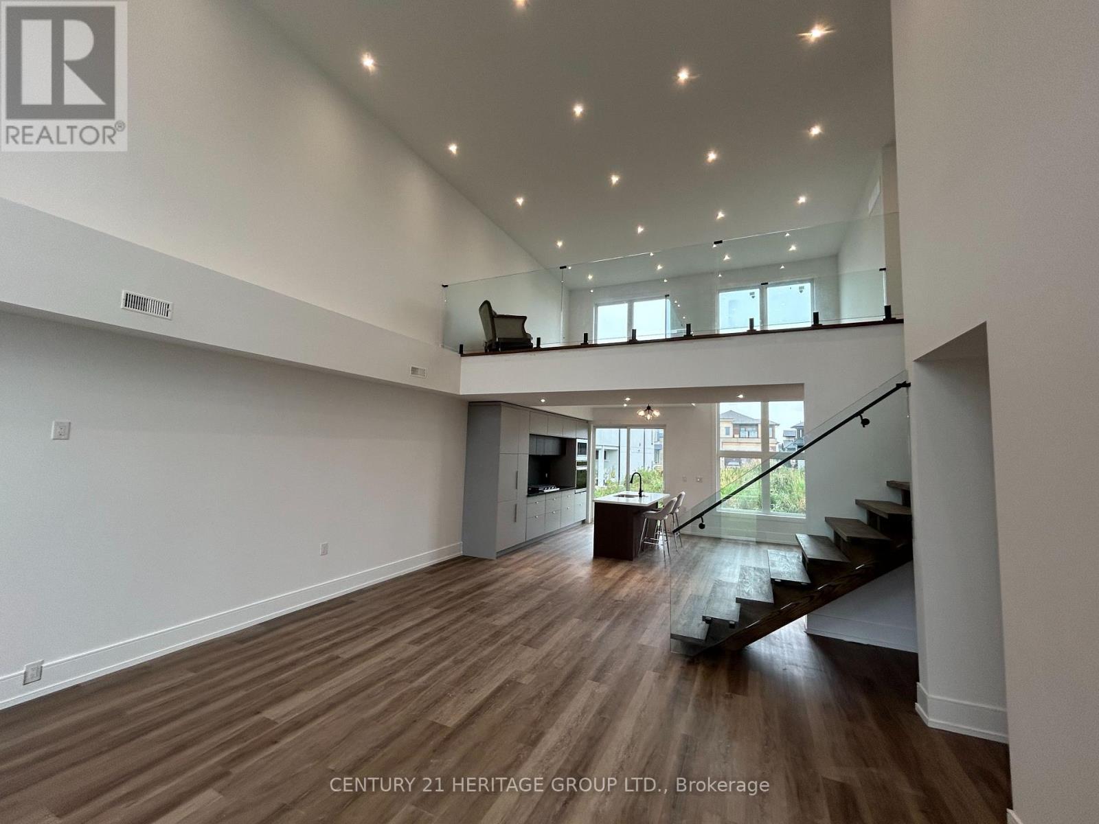 3714 Quayside Drive Property Photo 2