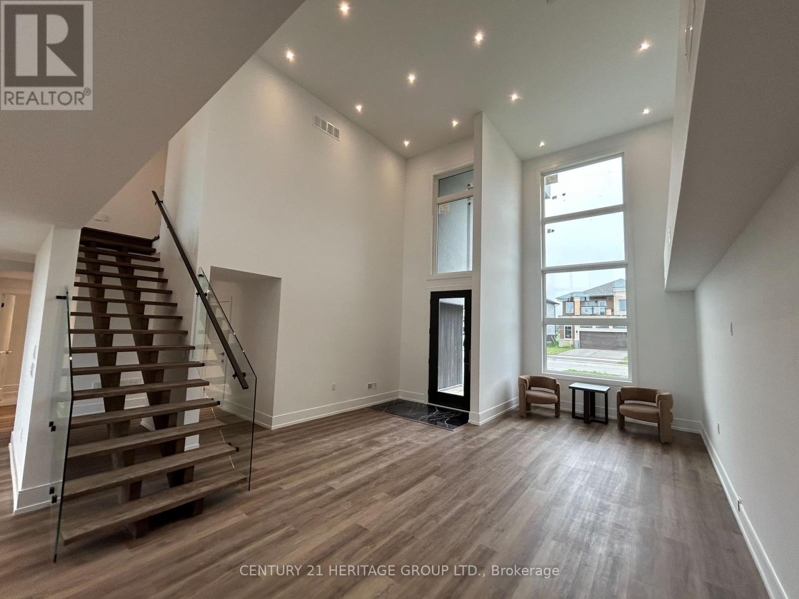 3714 Quayside Drive Property Photo 4