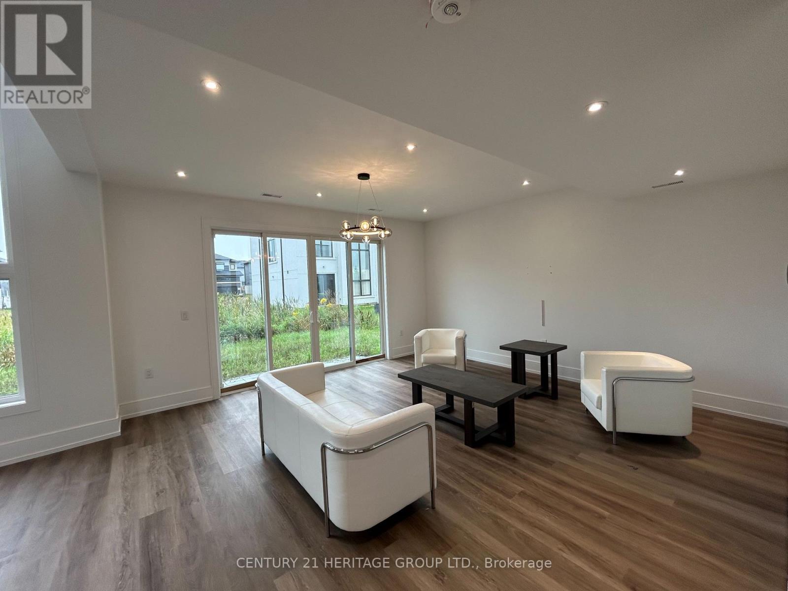 3714 Quayside Drive Property Photo 9