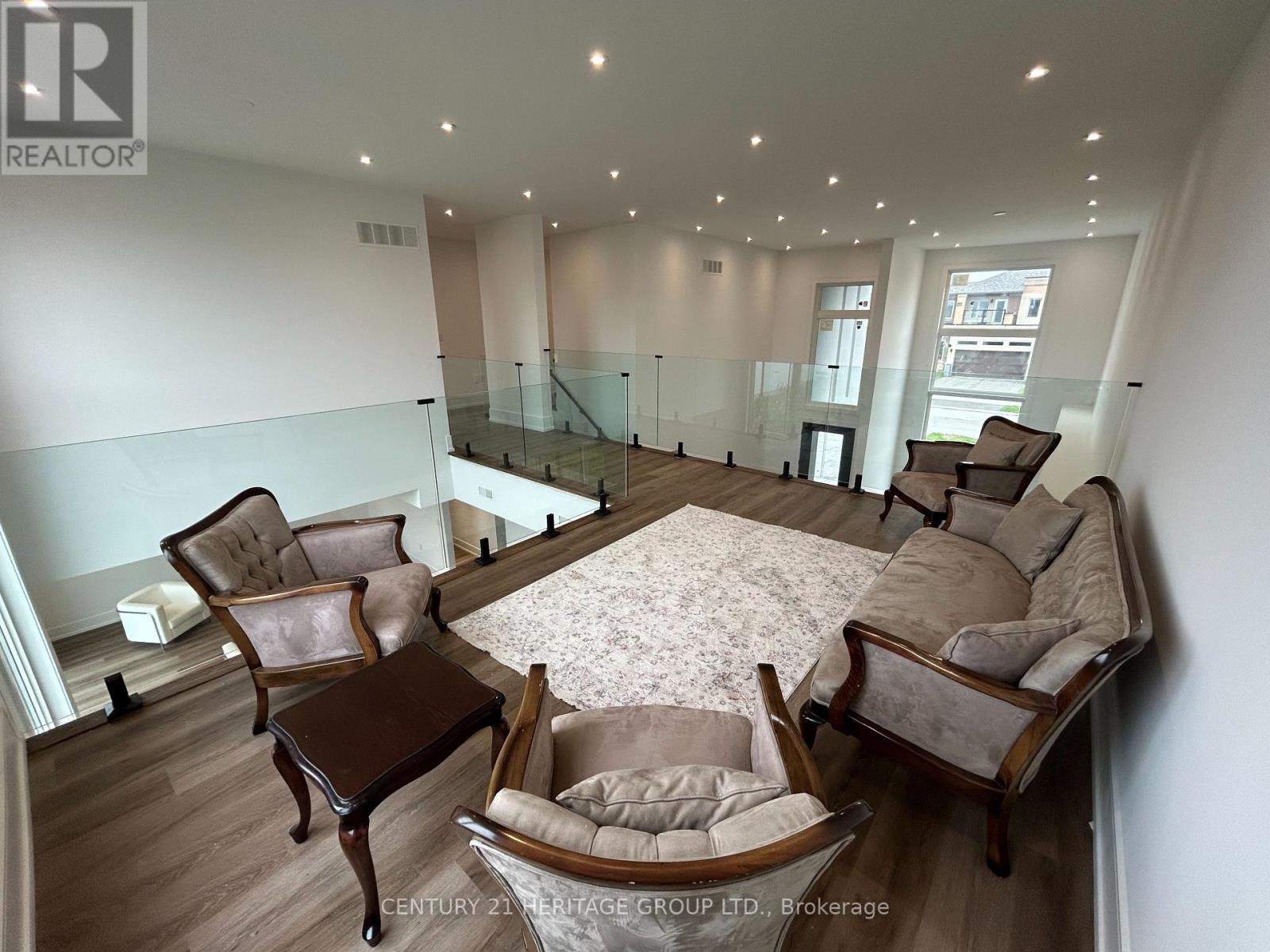3714 Quayside Drive Property Photo 13