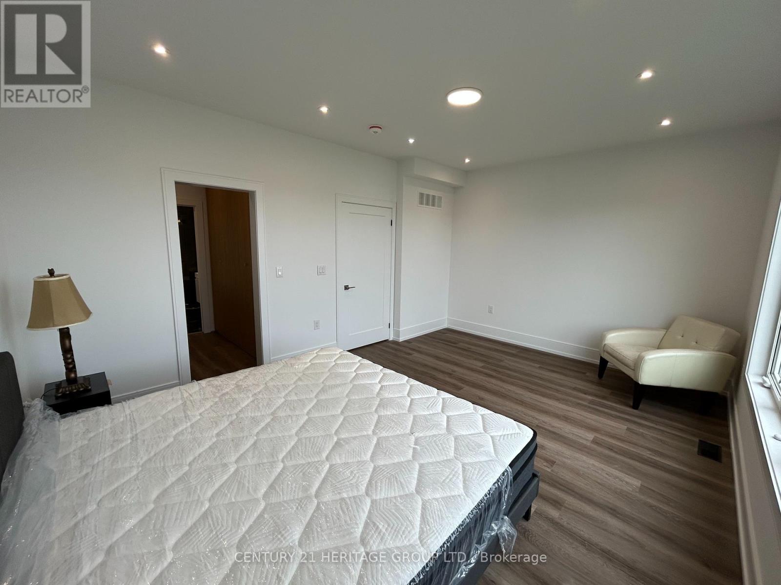 3714 Quayside Drive Property Photo 16