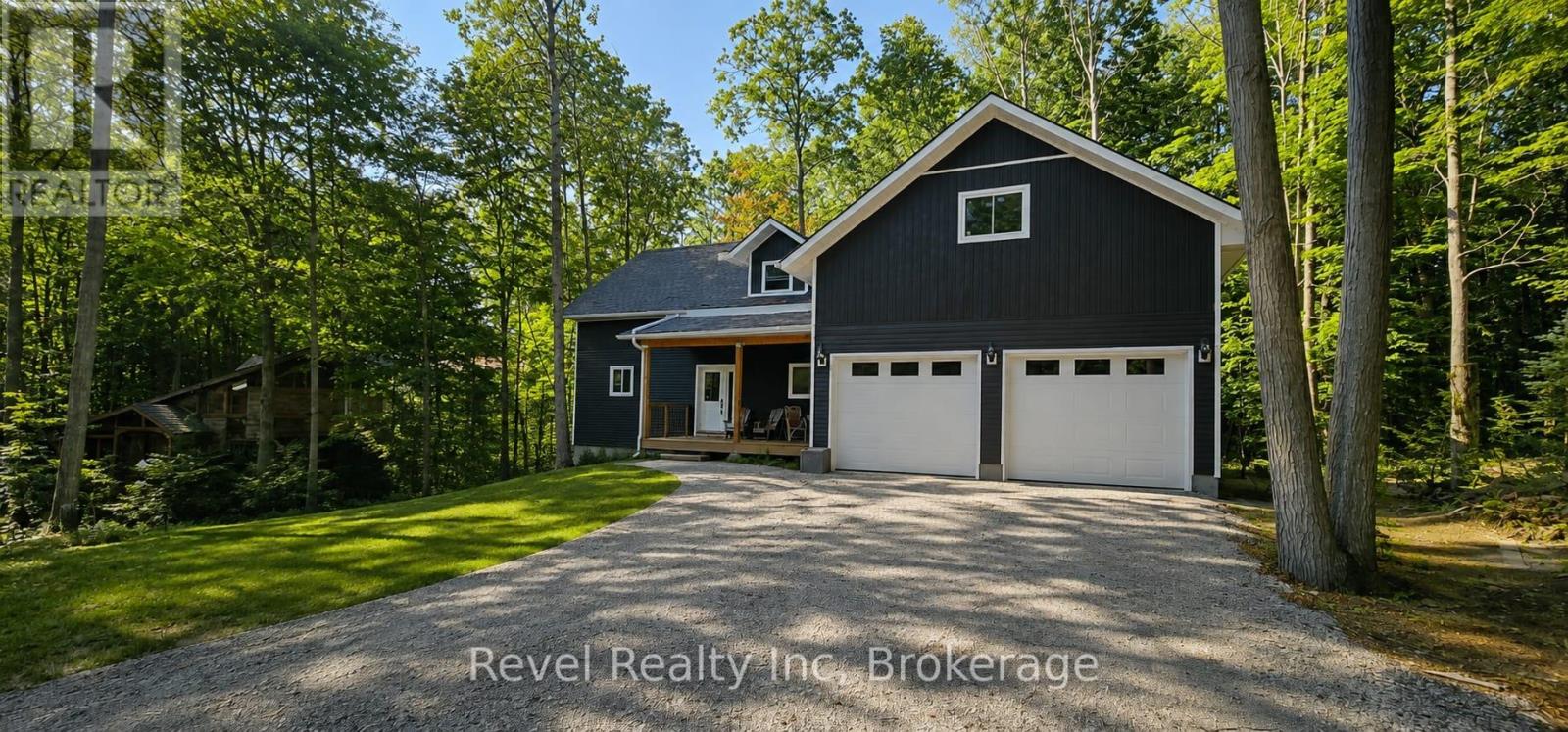 157 Desroches Trail Property Photo 2