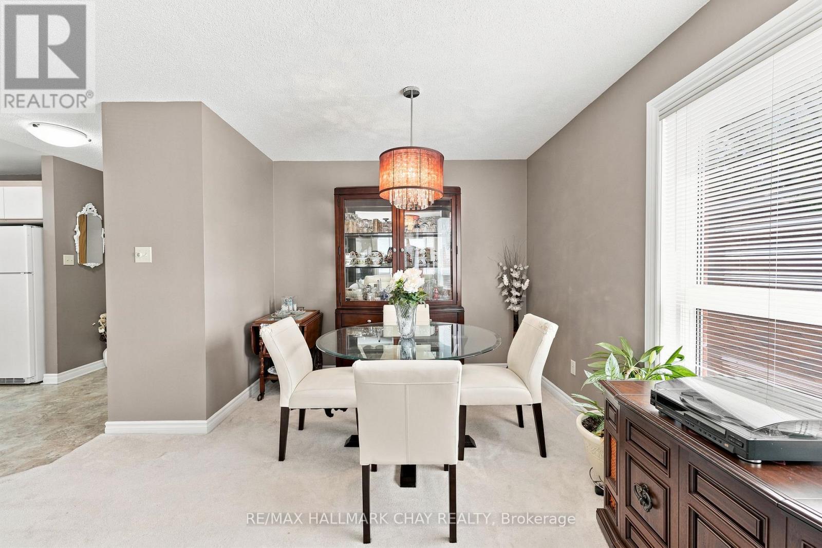 201 - 131 Clapperton Street Property Photo 6