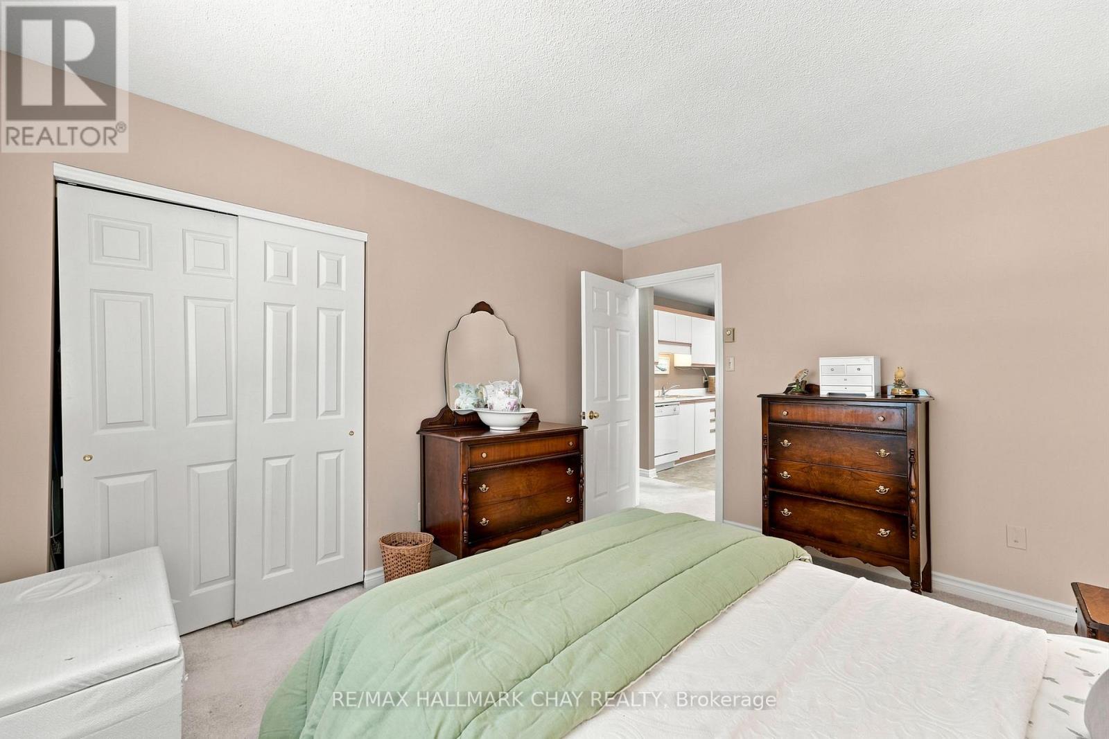 201 - 131 Clapperton Street Property Photo 12