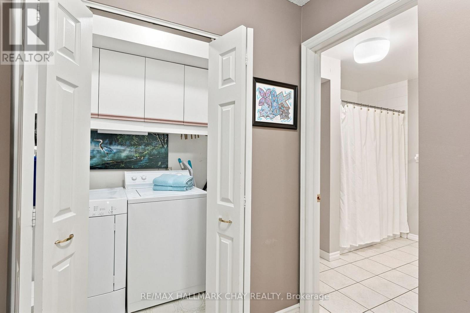201 - 131 Clapperton Street Property Photo 17