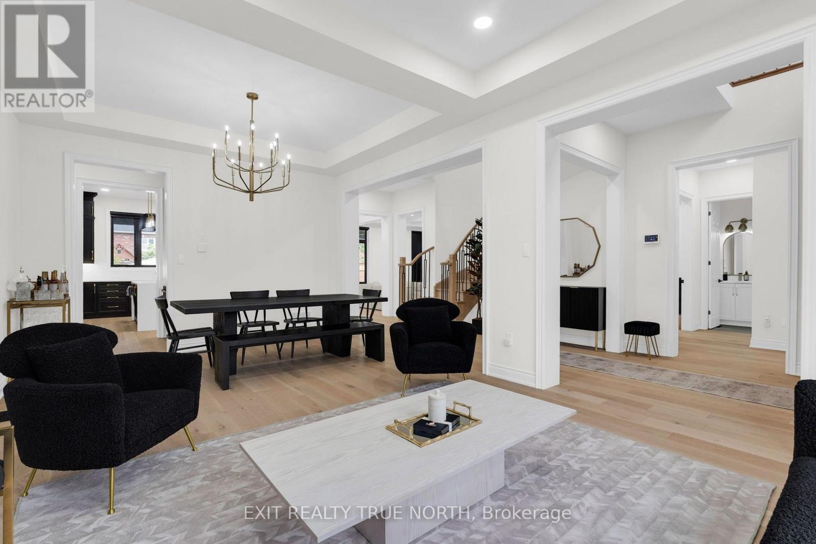 106 Rugman Crescent Property Photo 8