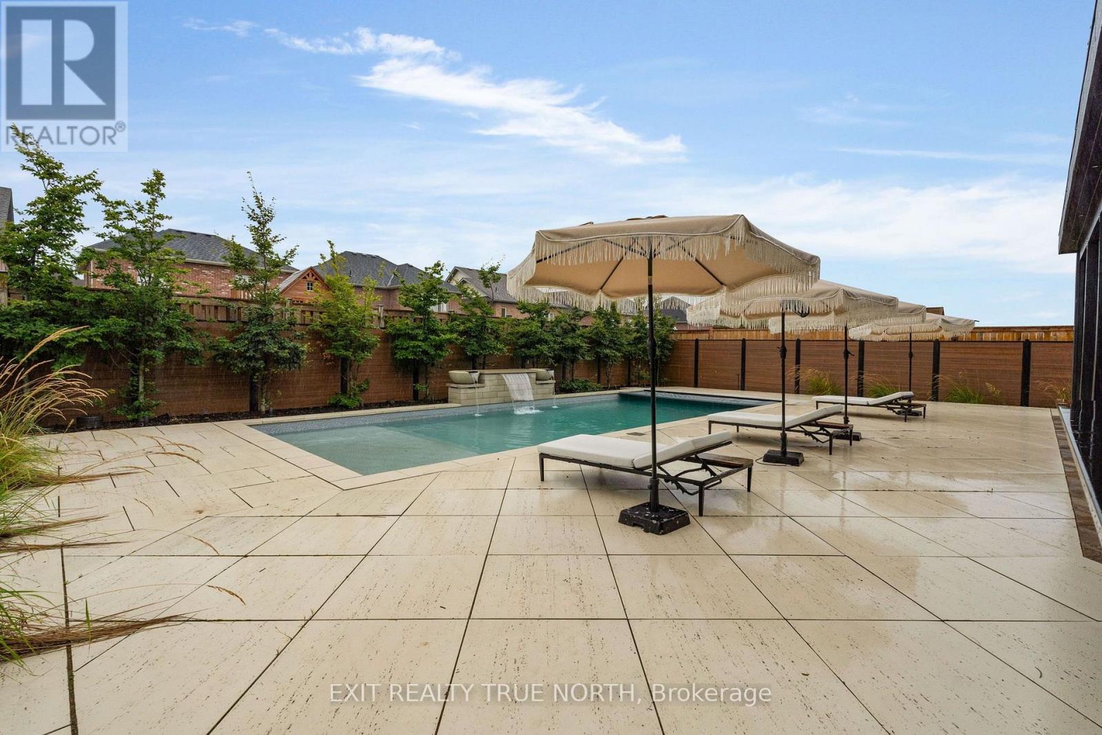106 Rugman Crescent Property Photo 14