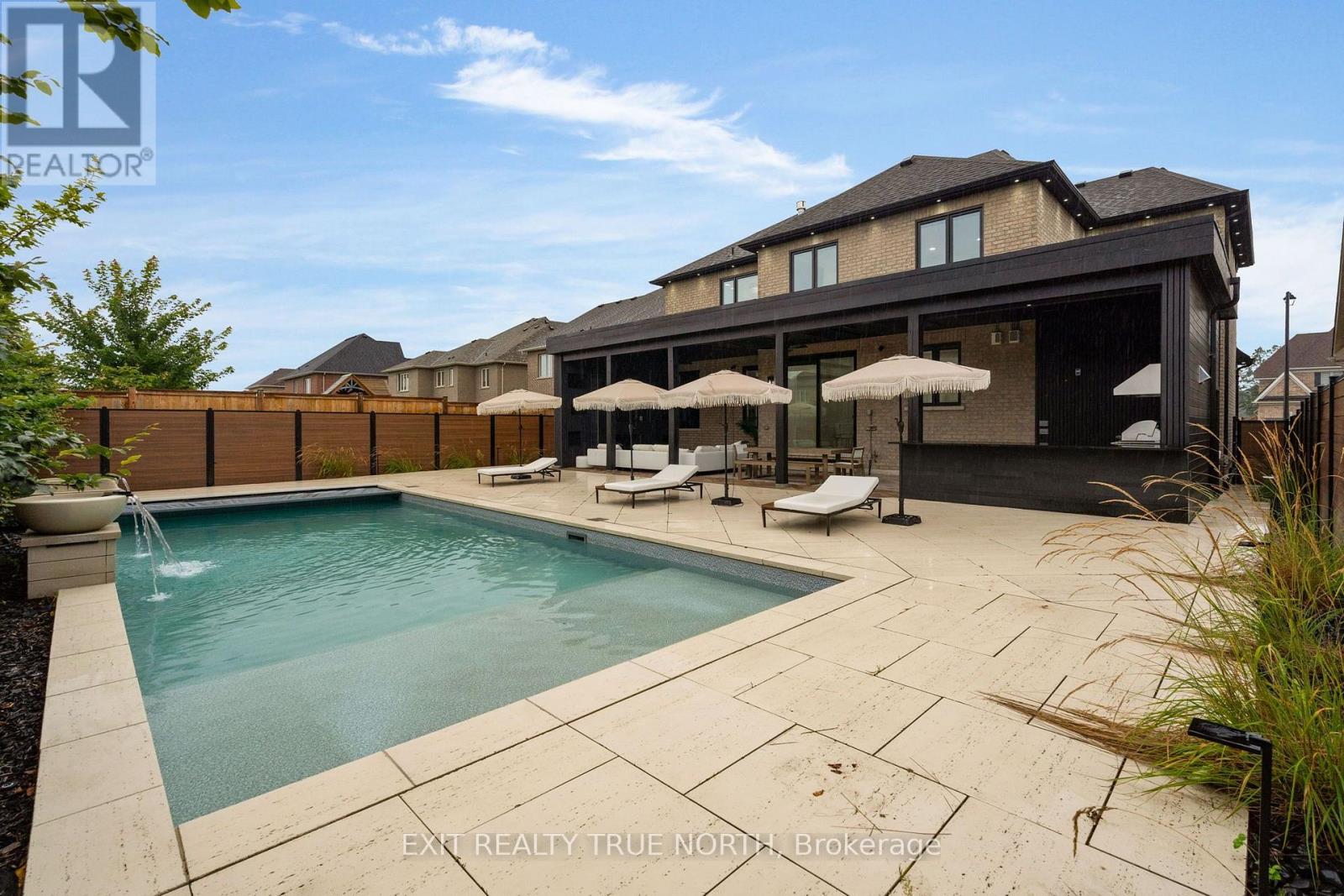 106 Rugman Crescent Property Photo 15