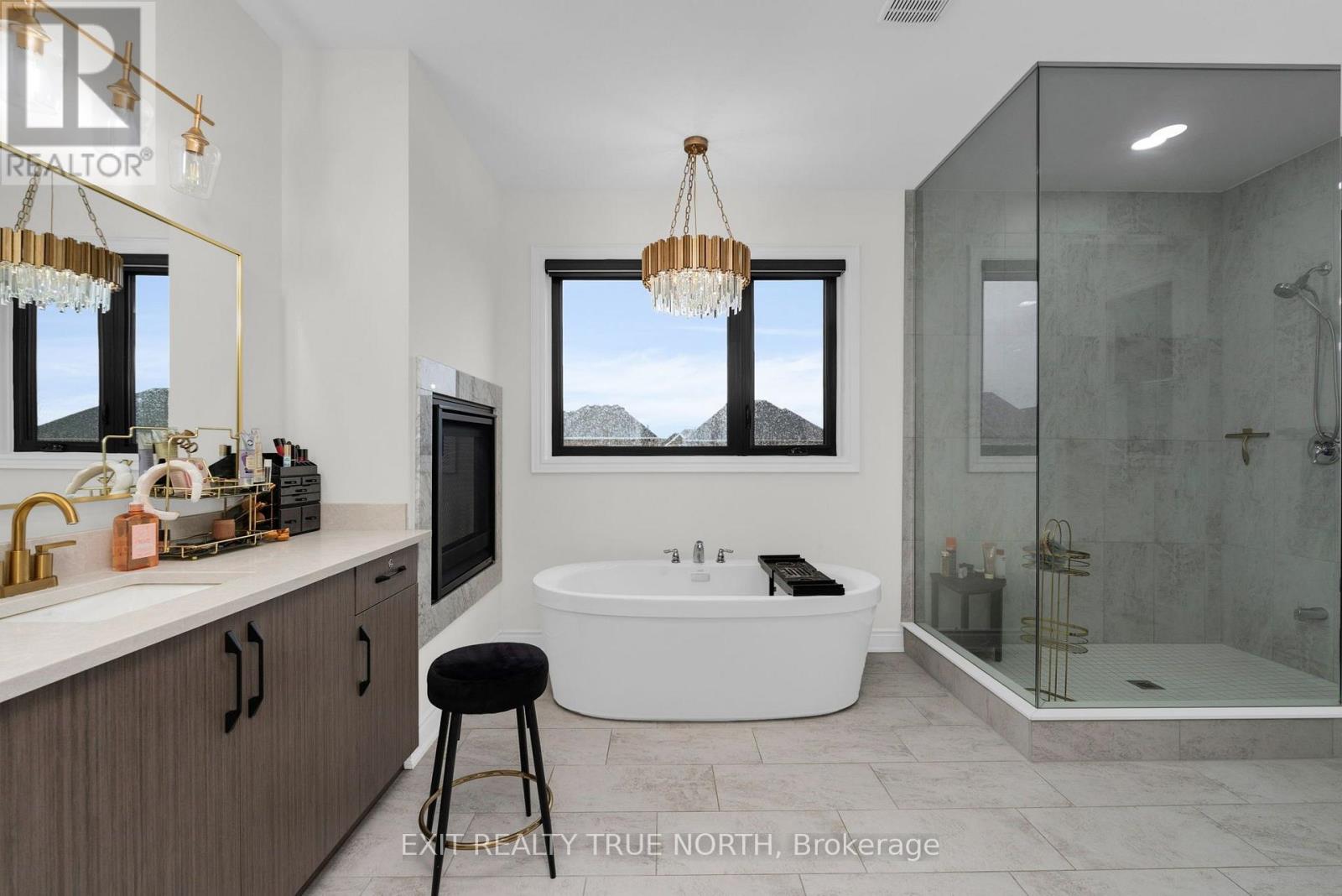 106 Rugman Crescent Property Photo 32