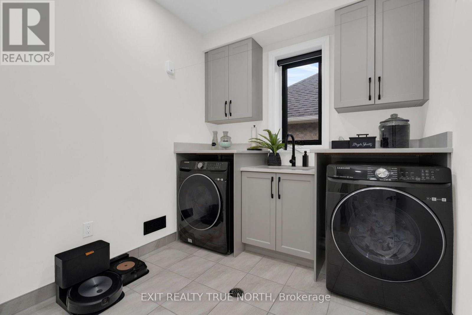 106 Rugman Crescent Property Photo 43