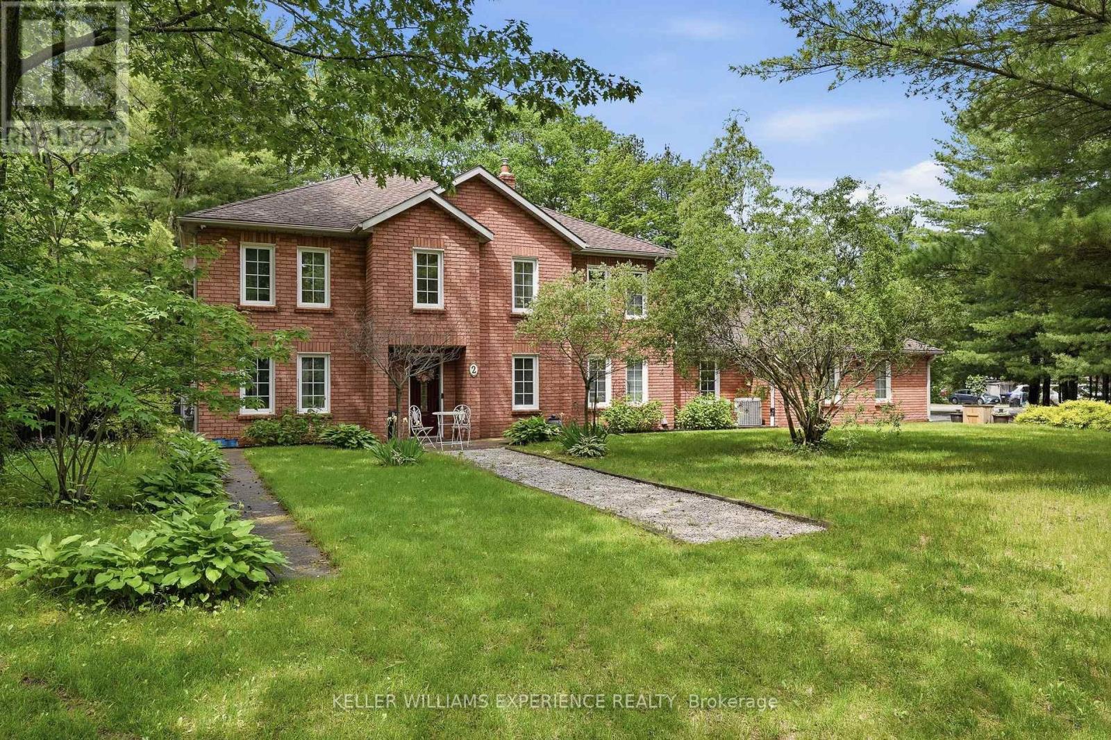 2 SEELEY COURT