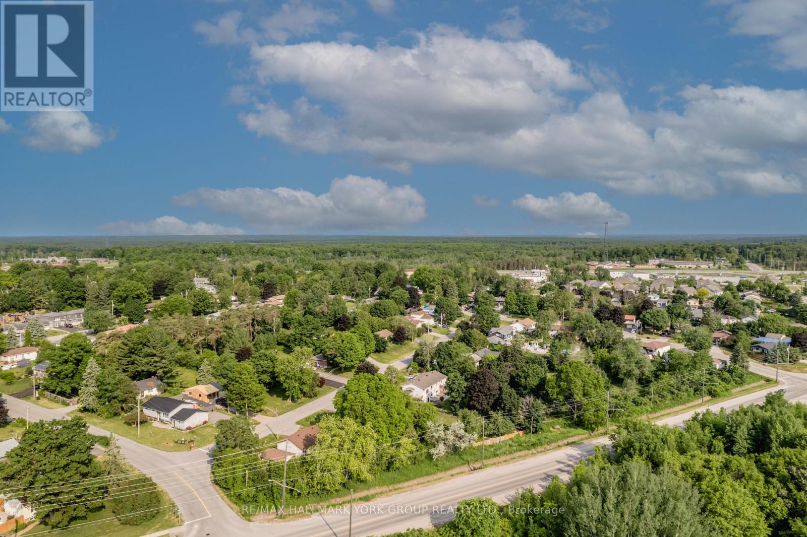 10 First Street Property Photo 16