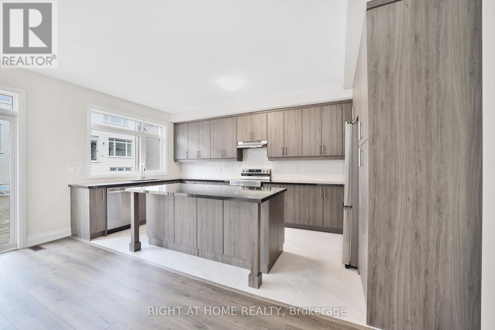 15 Calypso Avenue Property Photo 16