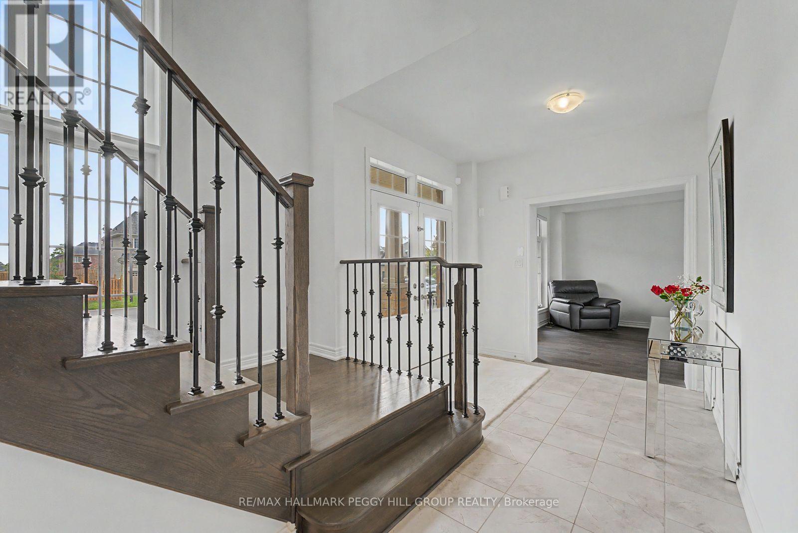 113 Rugman Crescent Property Photo 3