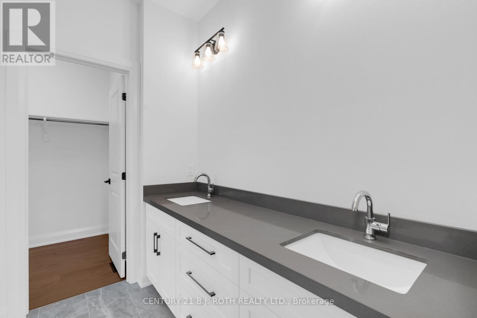 29 Harold Avenue Property Photo 22