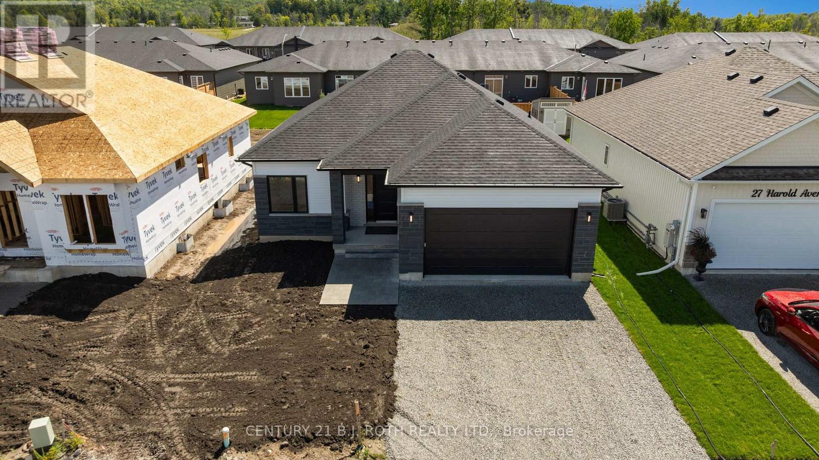 29 Harold Avenue Property Photo 37