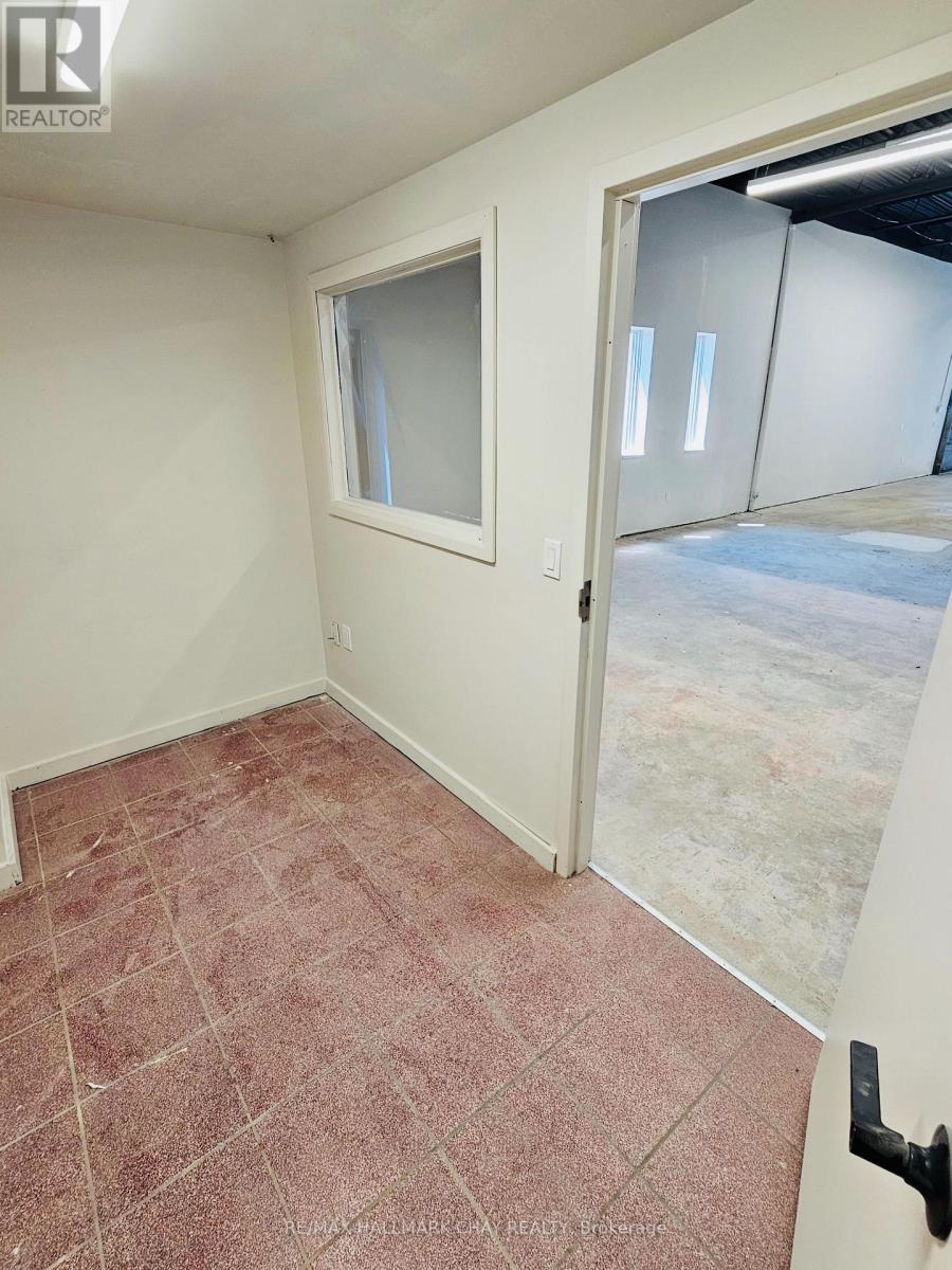 478 - 472 Hugel Avenue Property Photo 7