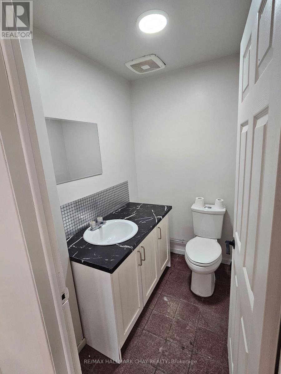 478 - 472 Hugel Avenue Property Photo 8