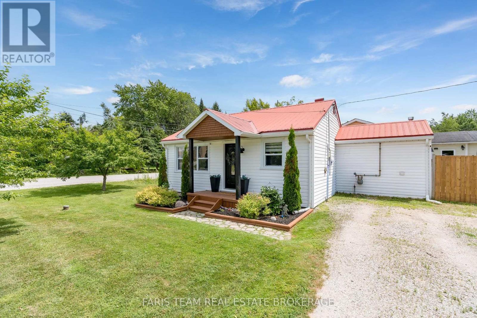 2721 Cumberland Road Property Photo 1