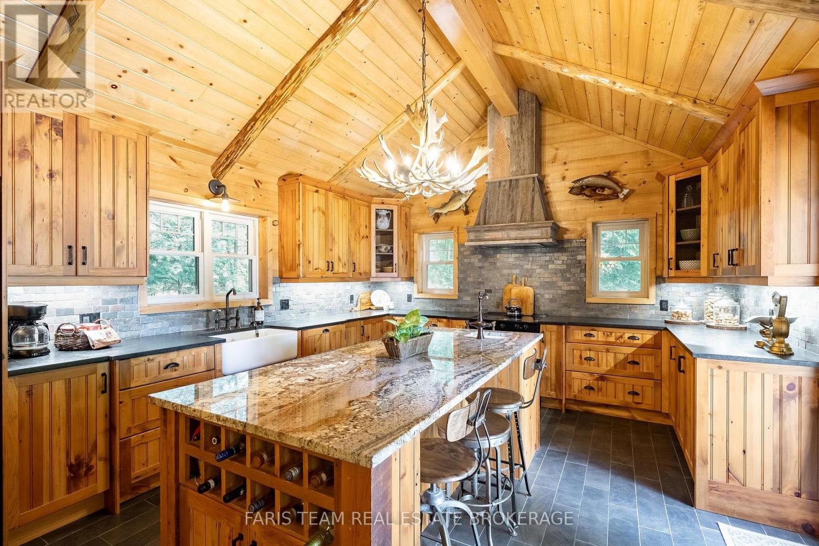 108 Shoreline Road Property Photo 6