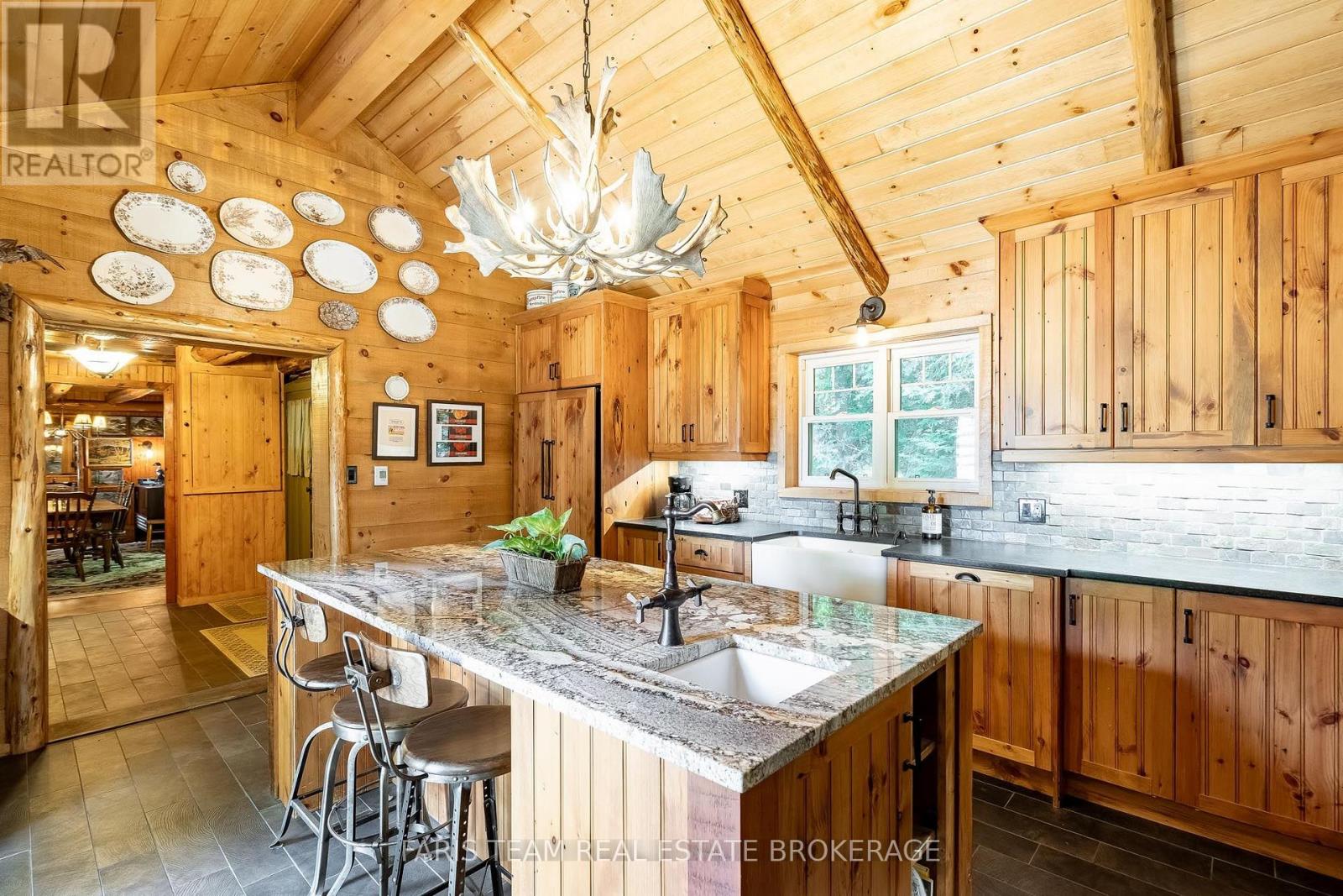 108 Shoreline Road Property Photo 9