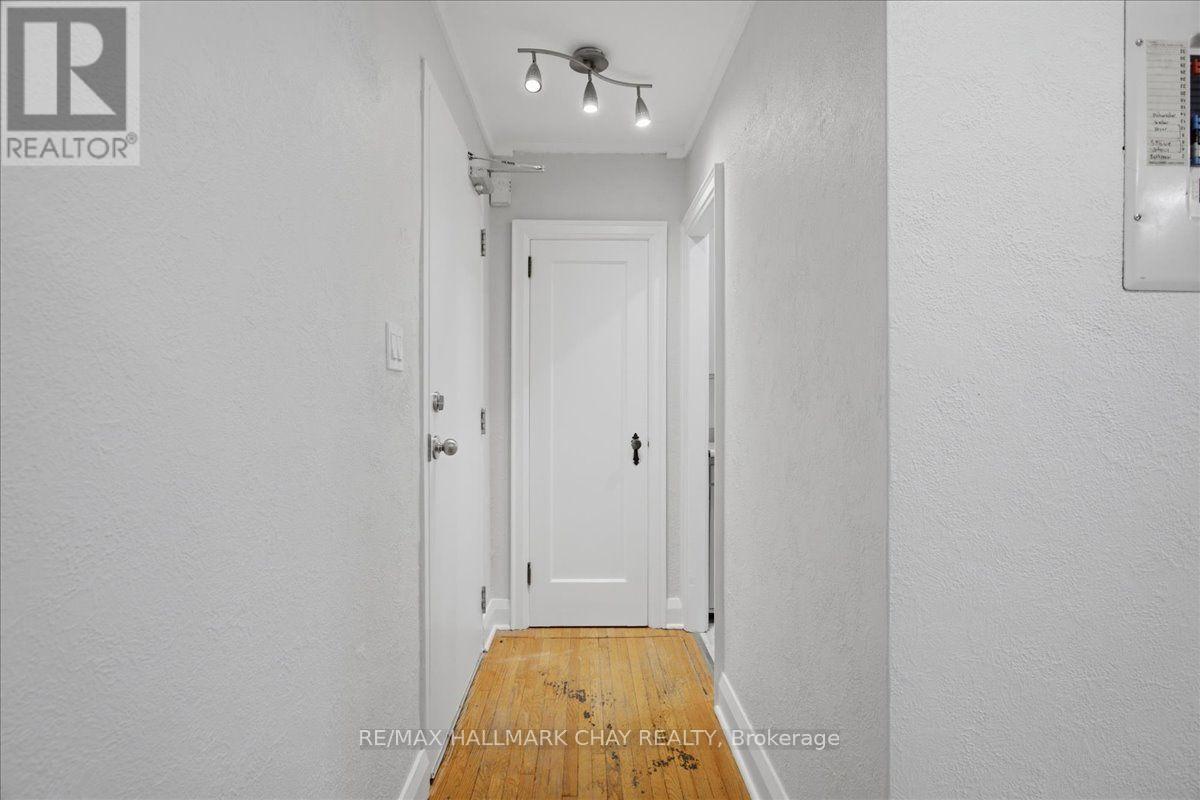 1 - 15 Parkside Drive Property Photo 4