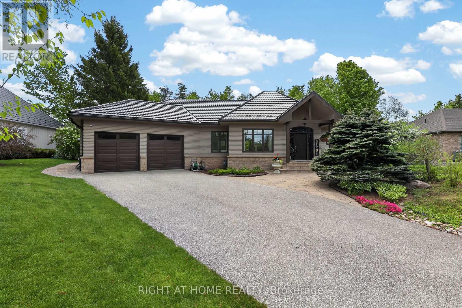 13 Alpine Way Property Photo 2