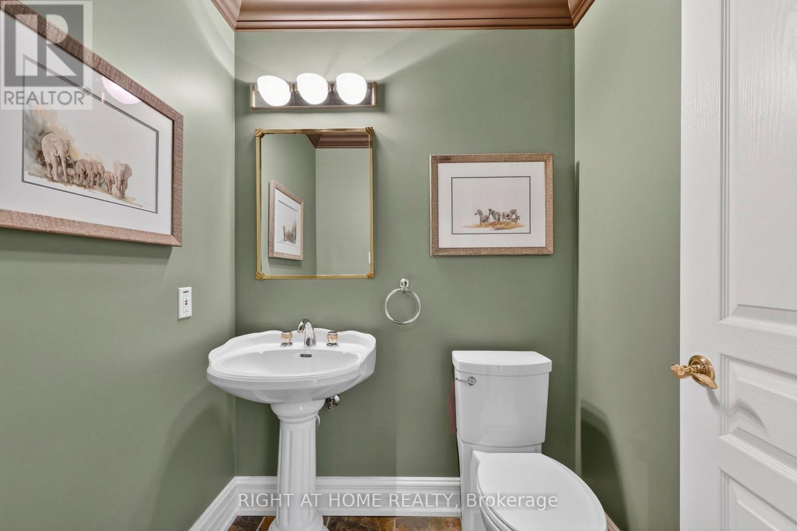 13 Alpine Way Property Photo 22