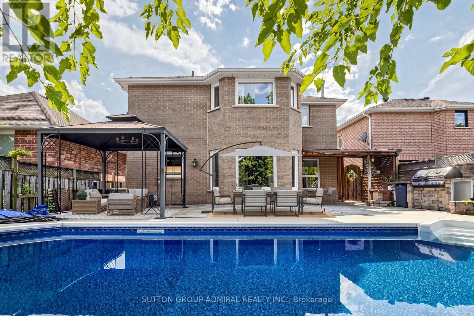 38 Felt Crescent Property Photo 2