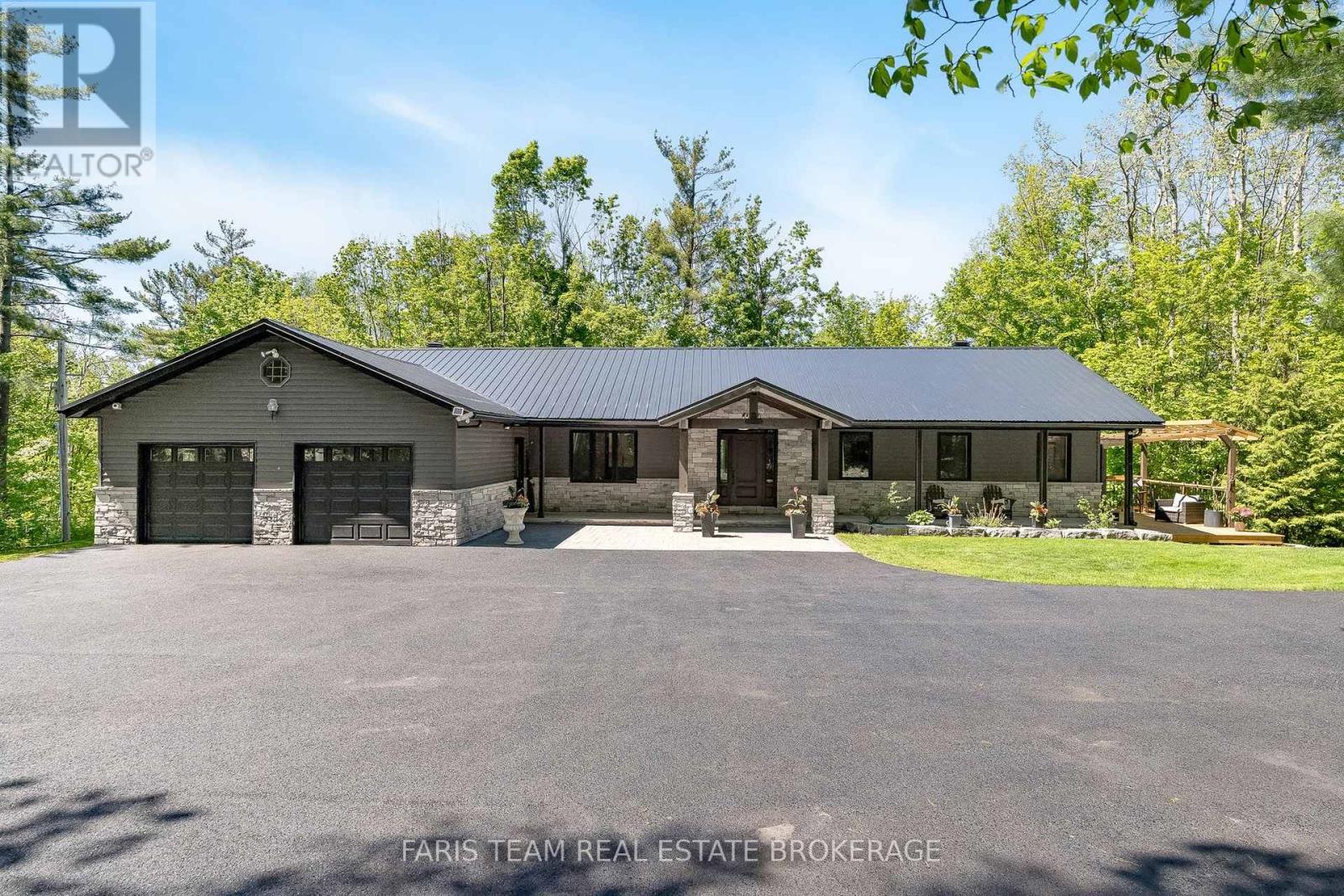 800 Mount St. Louis Road W Property Photo