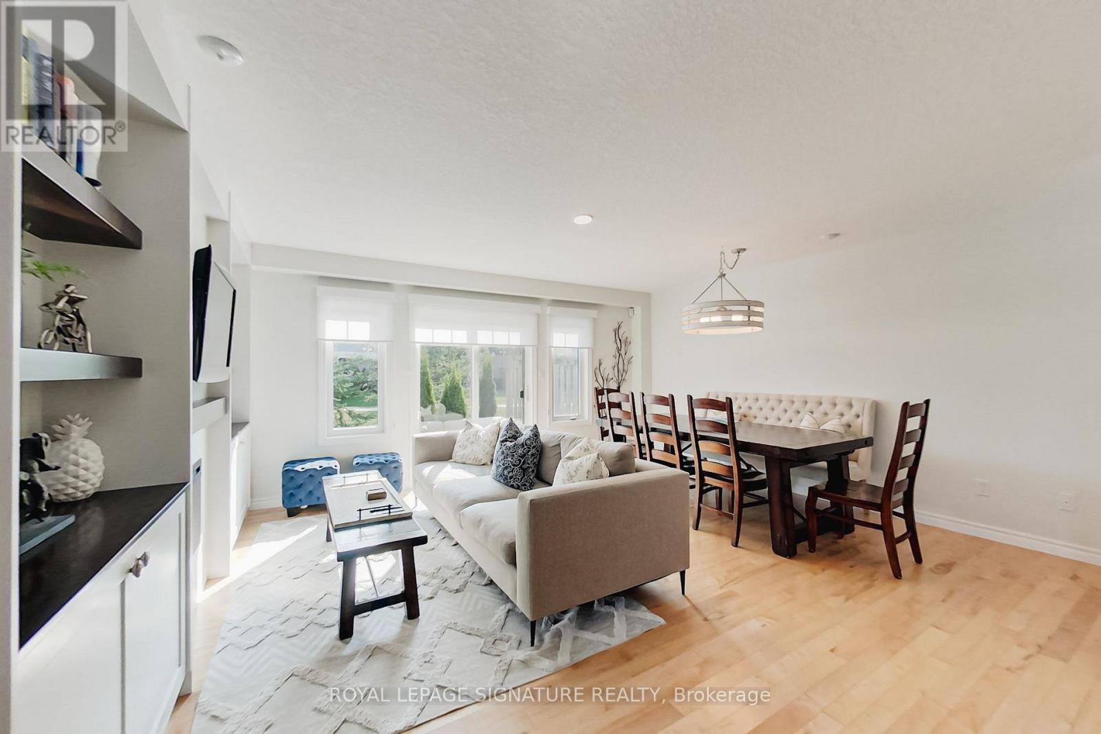 23 Silver Glen Boulevard Property Photo 14