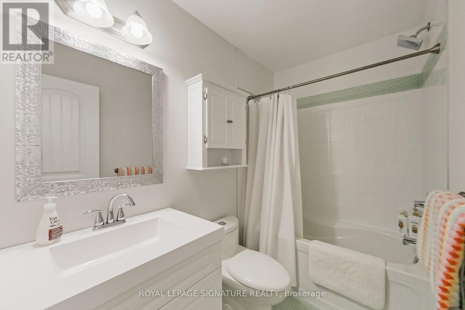 23 Silver Glen Boulevard Property Photo 25