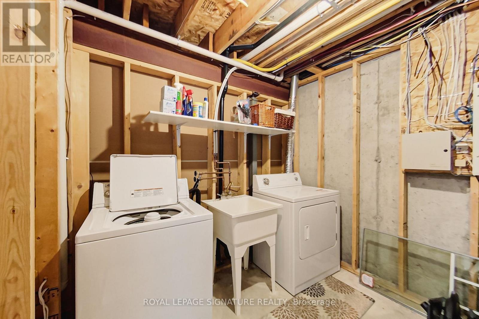 23 Silver Glen Boulevard Property Photo 29