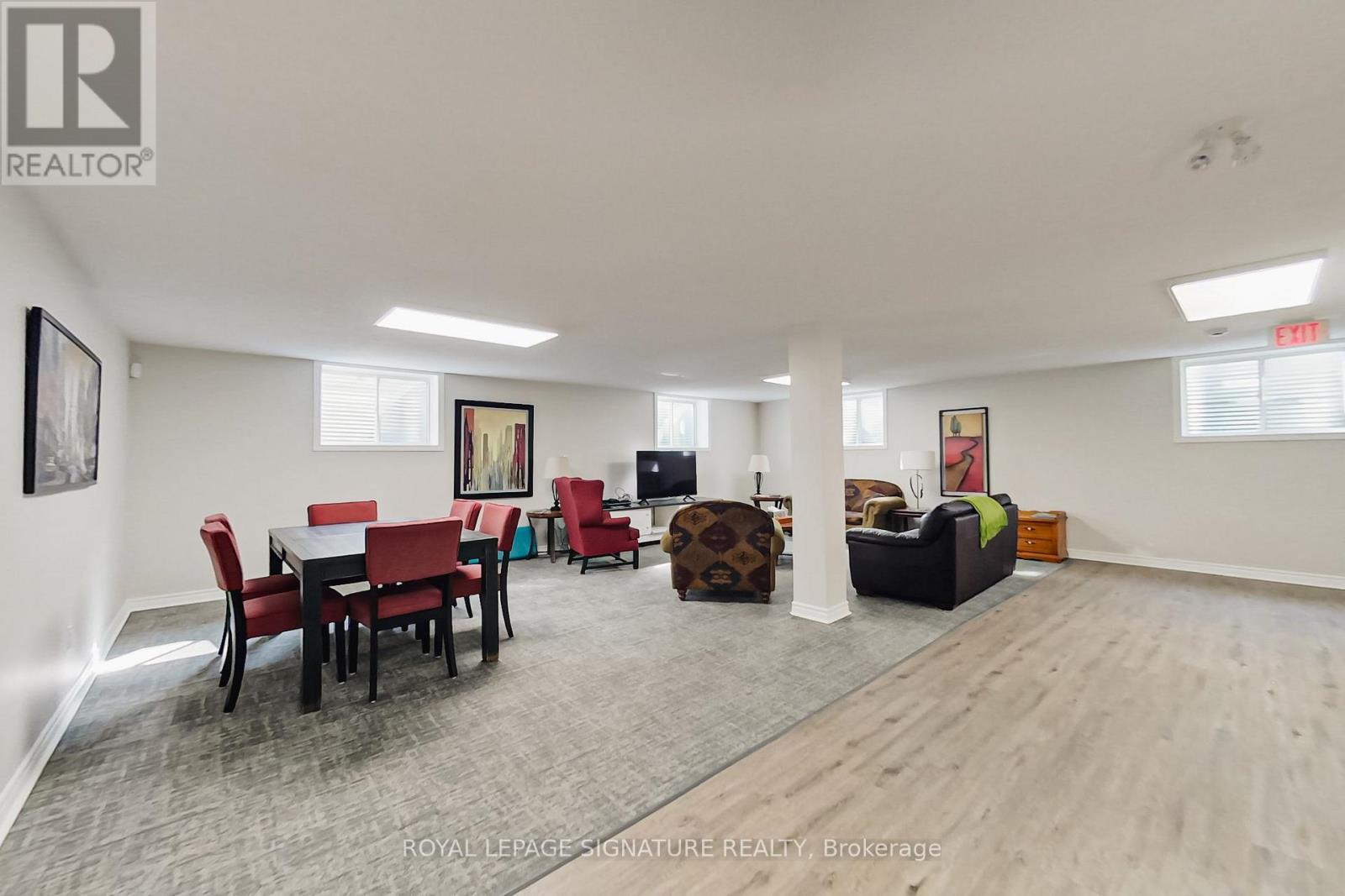 23 Silver Glen Boulevard Property Photo 43