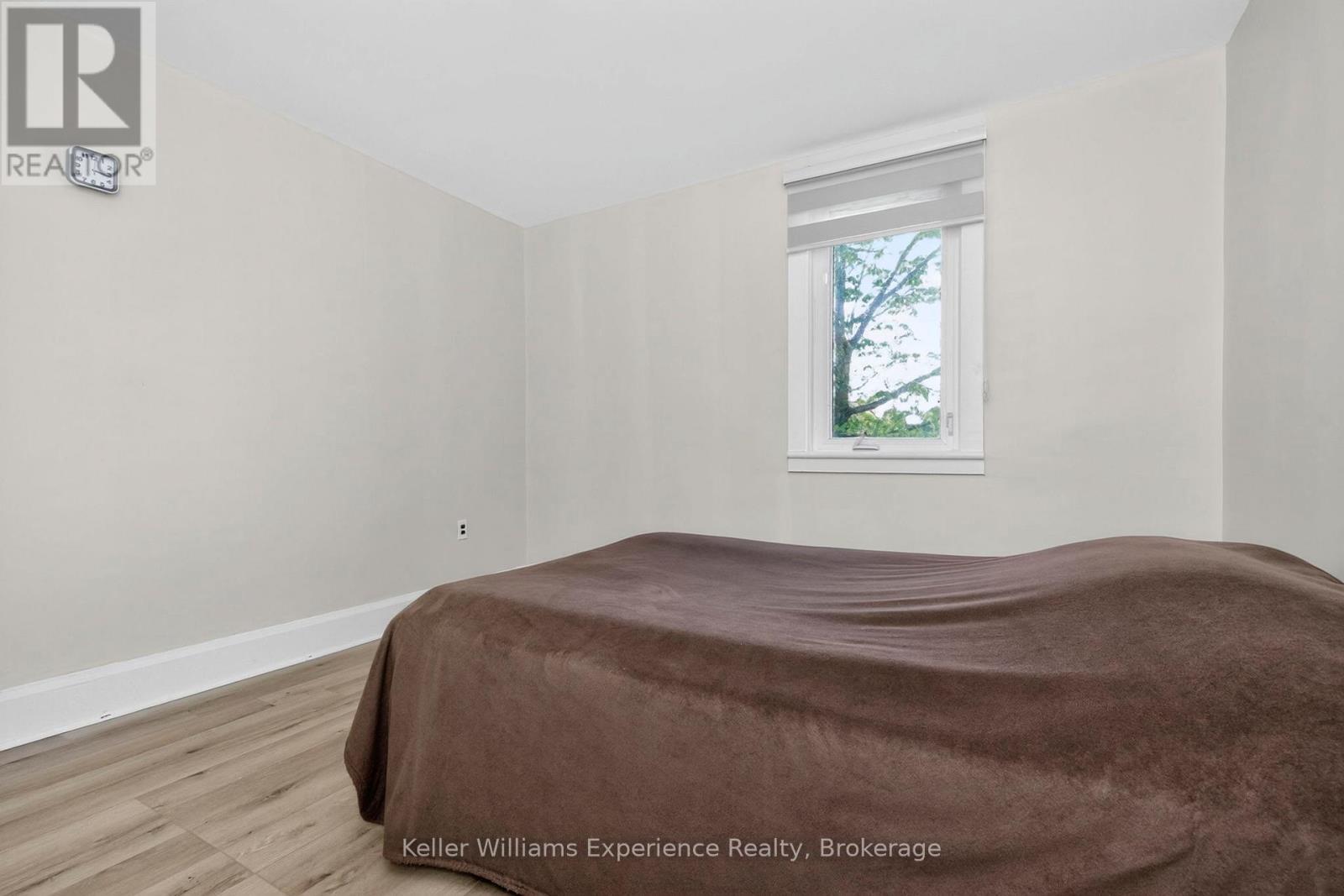 239 Oak Street Property Photo 20