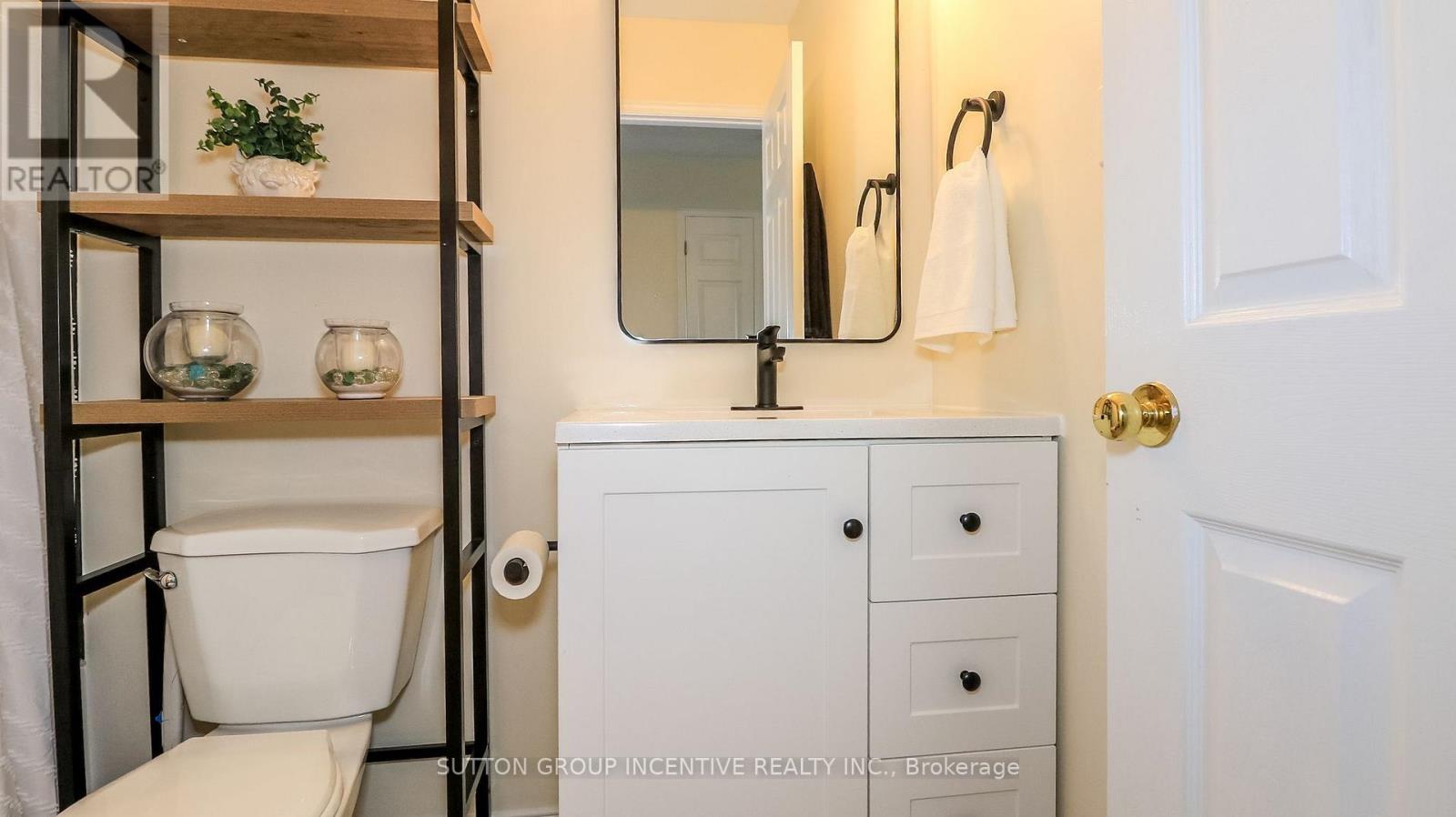 152 Julia Crescent Property Photo 12