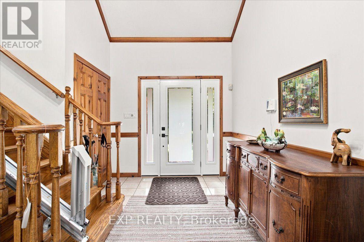 20 Pineshore Crescent Property Photo 3