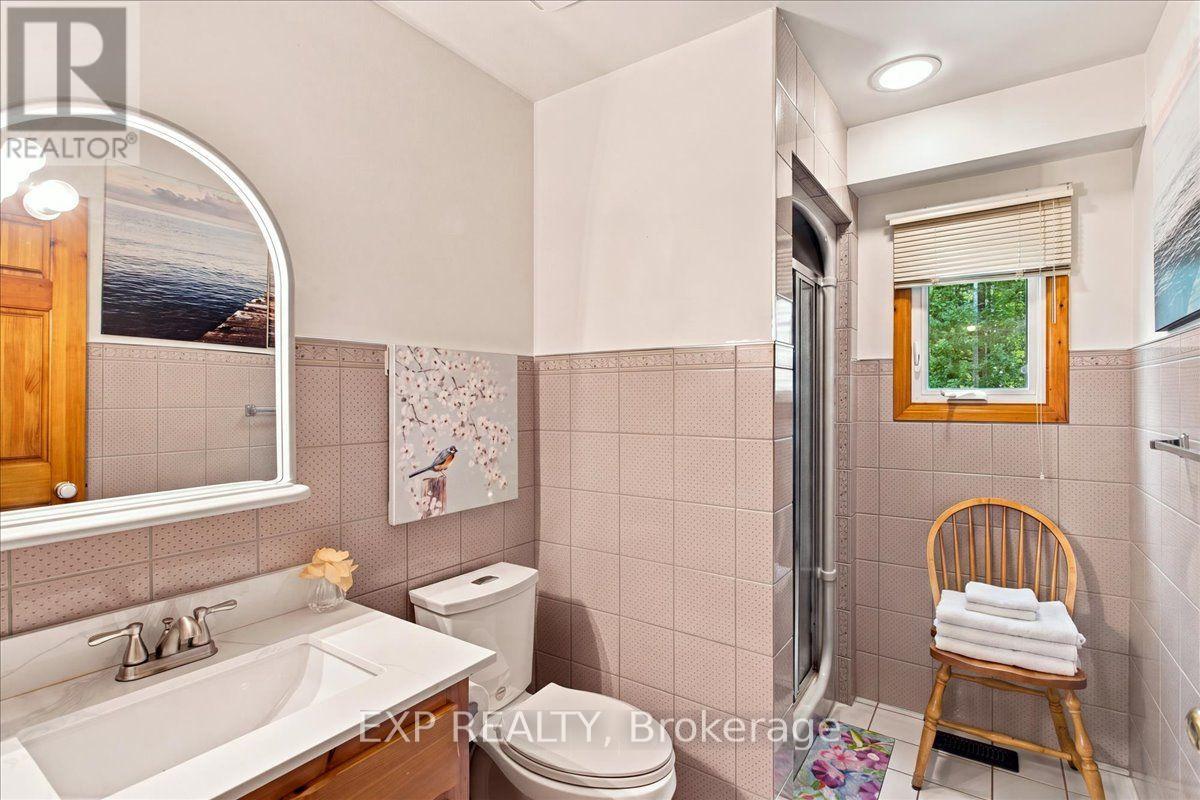 20 Pineshore Crescent Property Photo 12