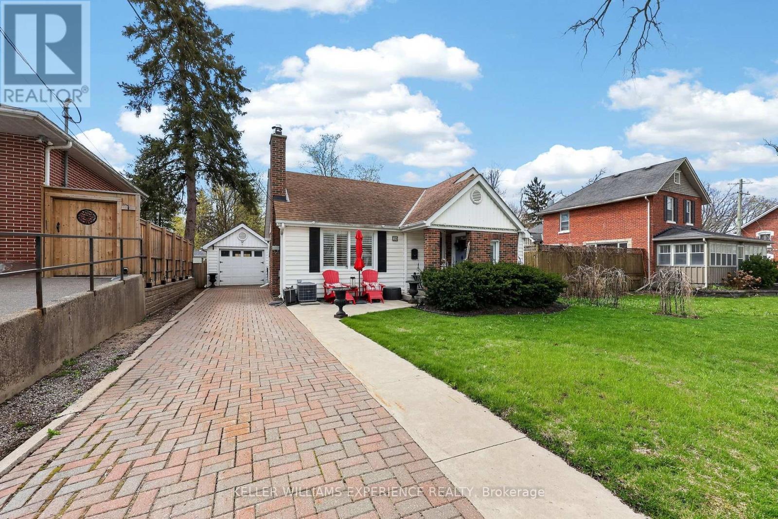 79 Penetang Street Property Photo 1