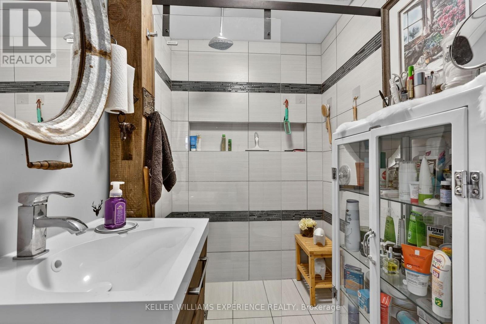 79 Penetang Street Property Photo 15
