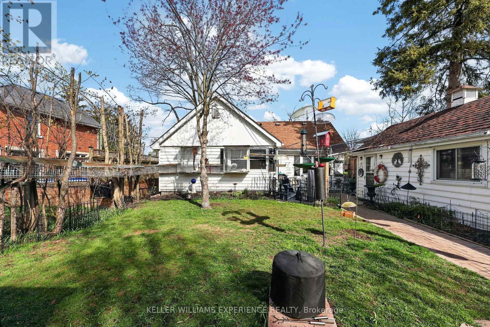 79 Penetang Street Property Photo 19