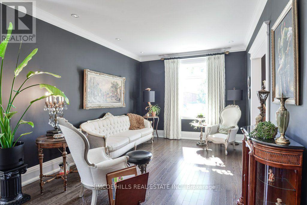 192 John Street Property Photo 4