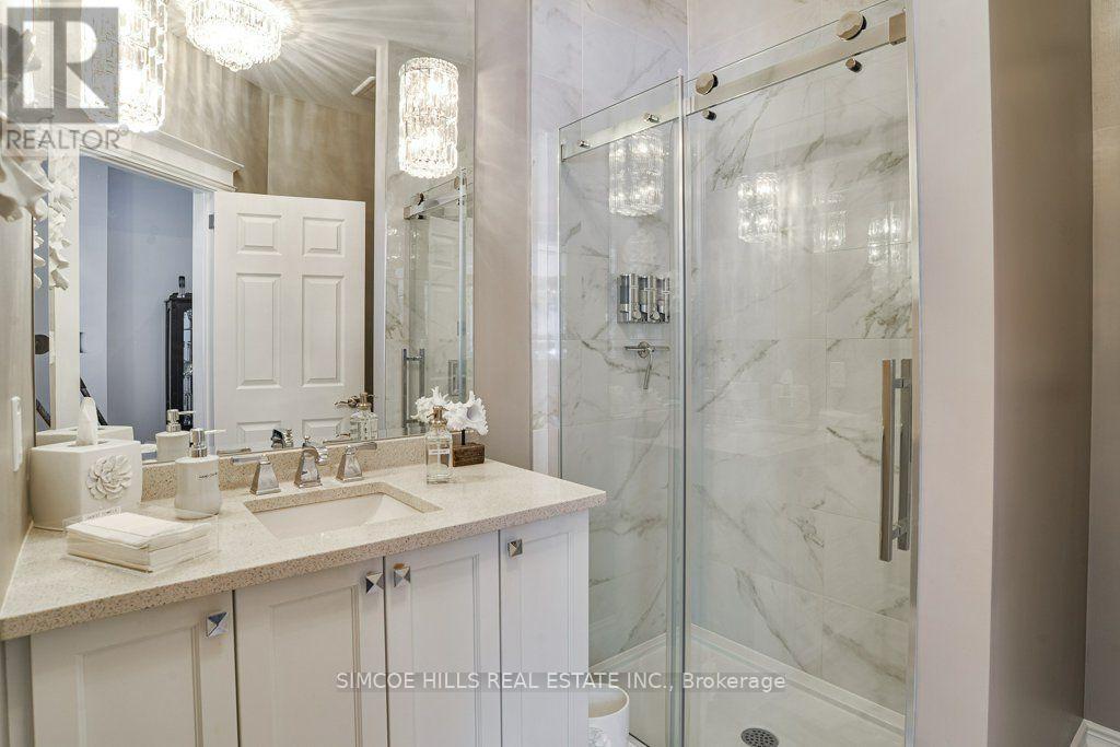 192 John Street Property Photo 22