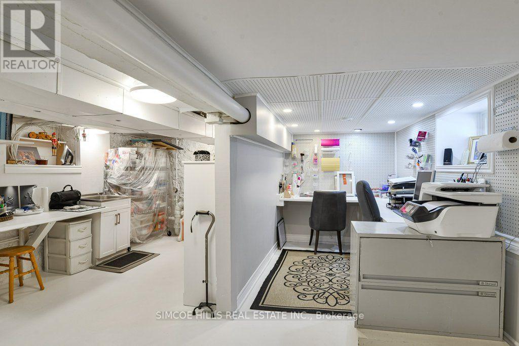 192 John Street Property Photo 25